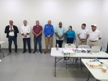Comité Organizador Inicia curso para jueces de tenis
