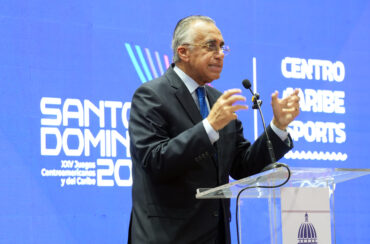 Luisín cataloga el Pabellón de Tenis de Mesa como “uno de los mejores del mundo”