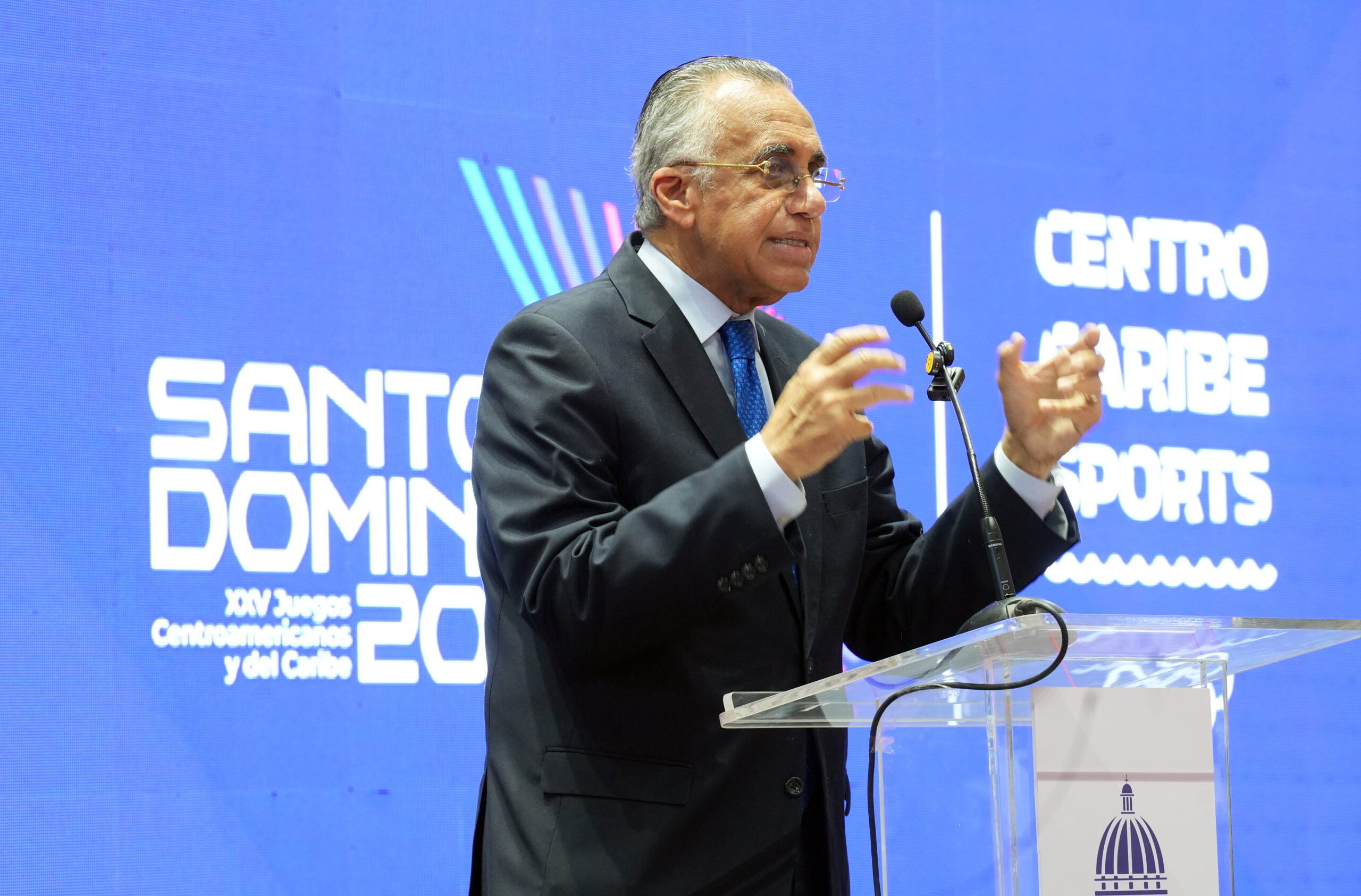 Luisín Mejía en el Pabellón de Tenis de Mesa