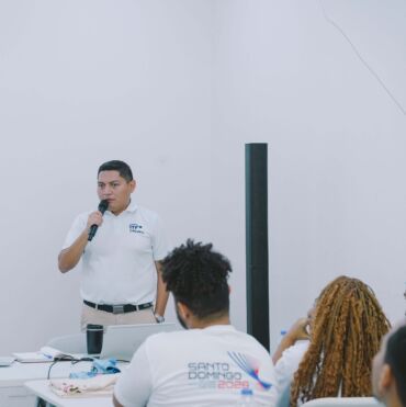 Facilitador de tenis cataloga taller como un referente en la región