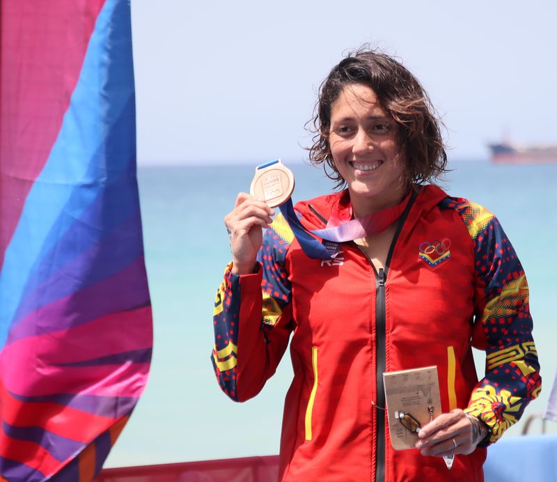 Dalia Moreno, oro en aguas abiertas